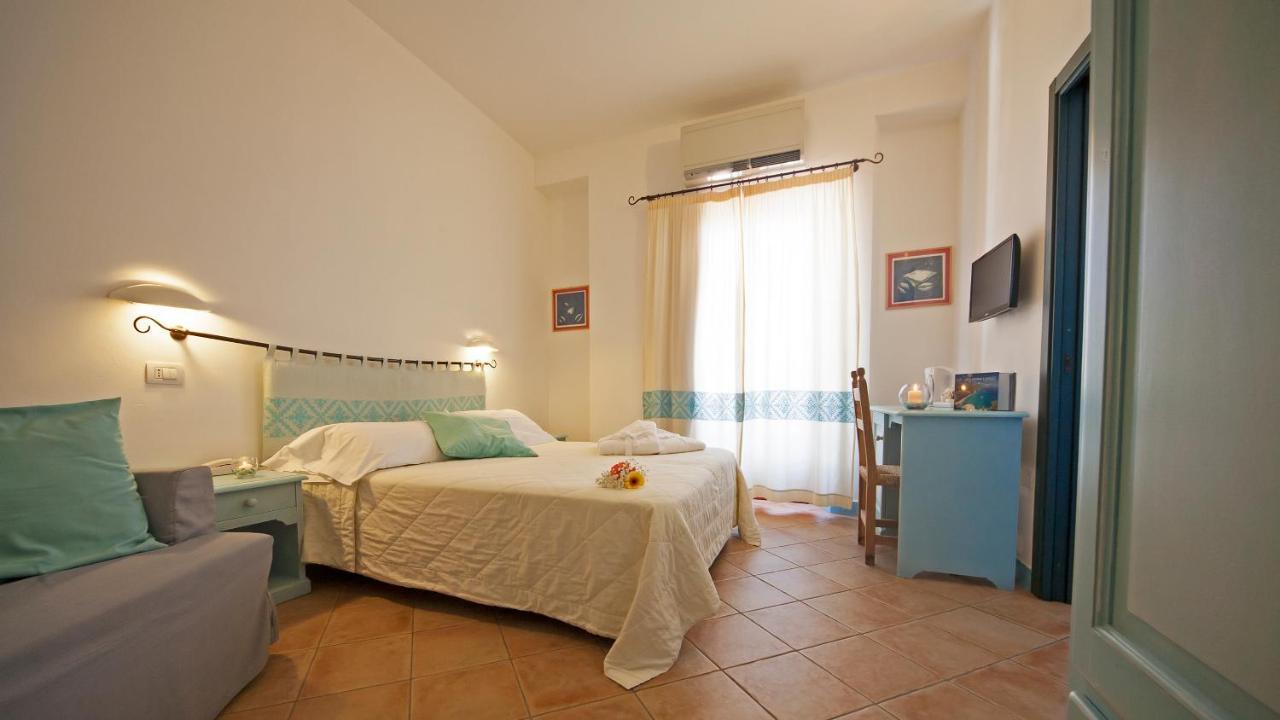 Bue Marino Hotel & Roof Lounge Cala Gonone Bagian luar foto