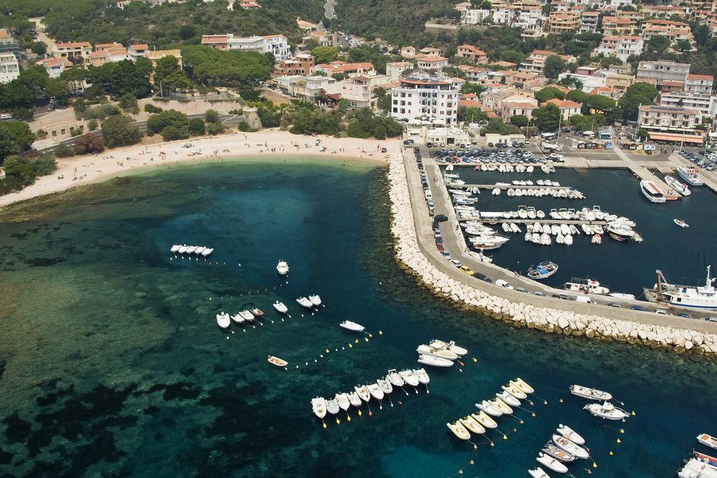 Bue Marino Hotel & Roof Lounge Cala Gonone Bagian luar foto