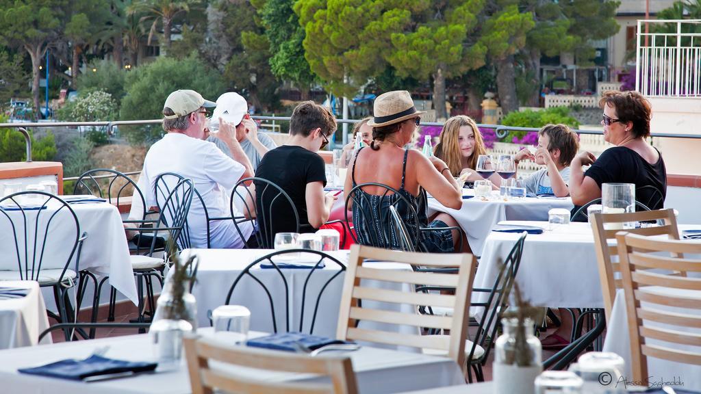 Bue Marino Hotel & Roof Lounge Cala Gonone Bagian luar foto